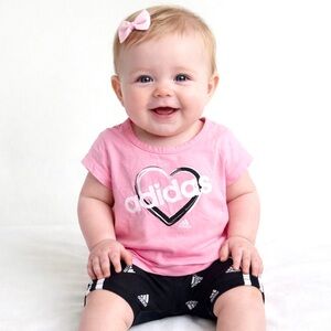ADIDAS Kids Outfit Set Baby Girls SIZE 6M Pink Glitter Heart Shirt Shorts NWT